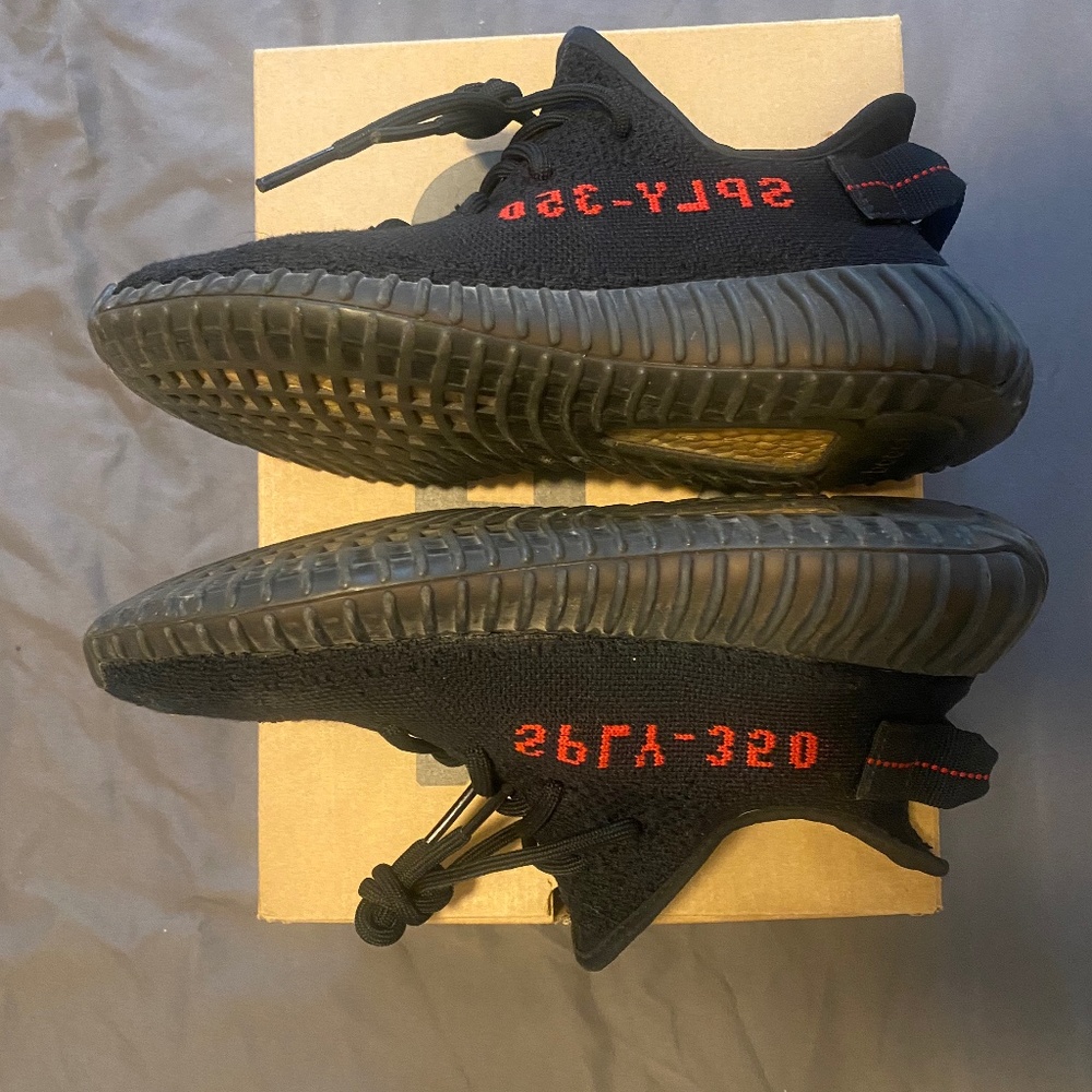 COPY - Yeezy v350 Bred